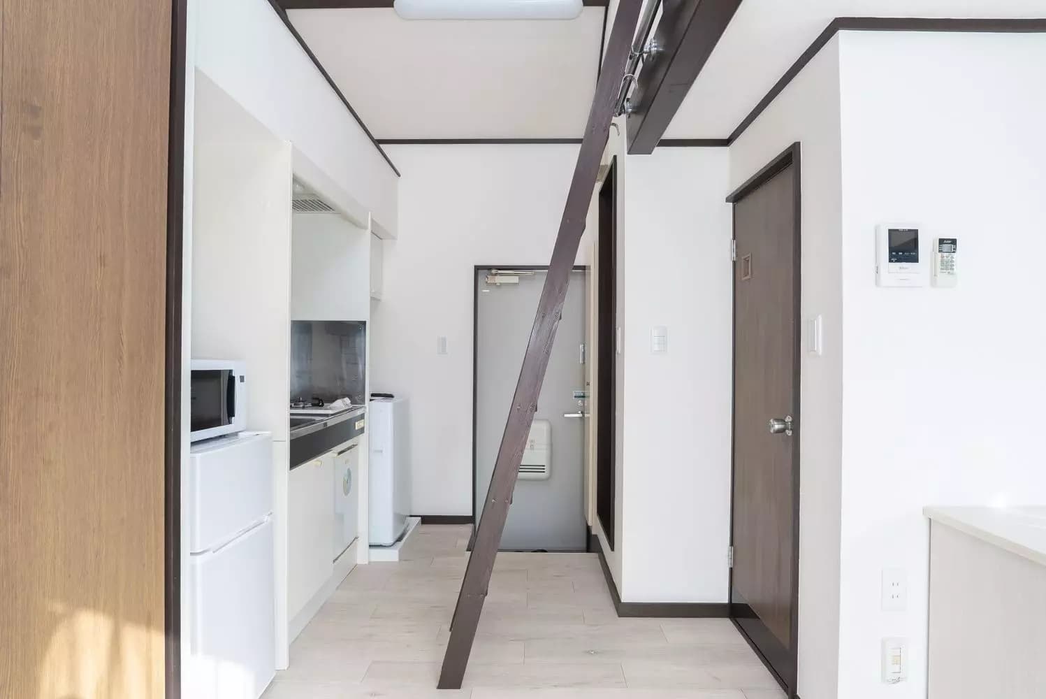 Room image 13