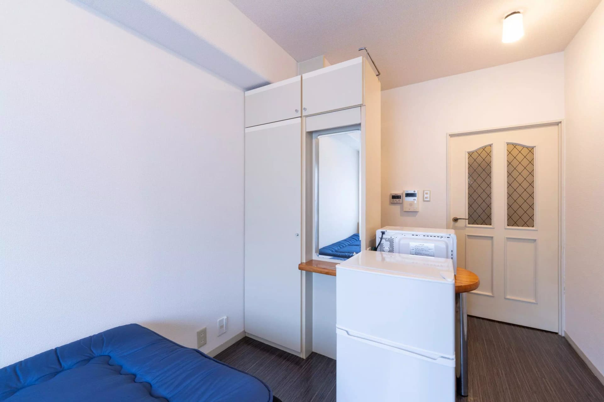 Room image 12