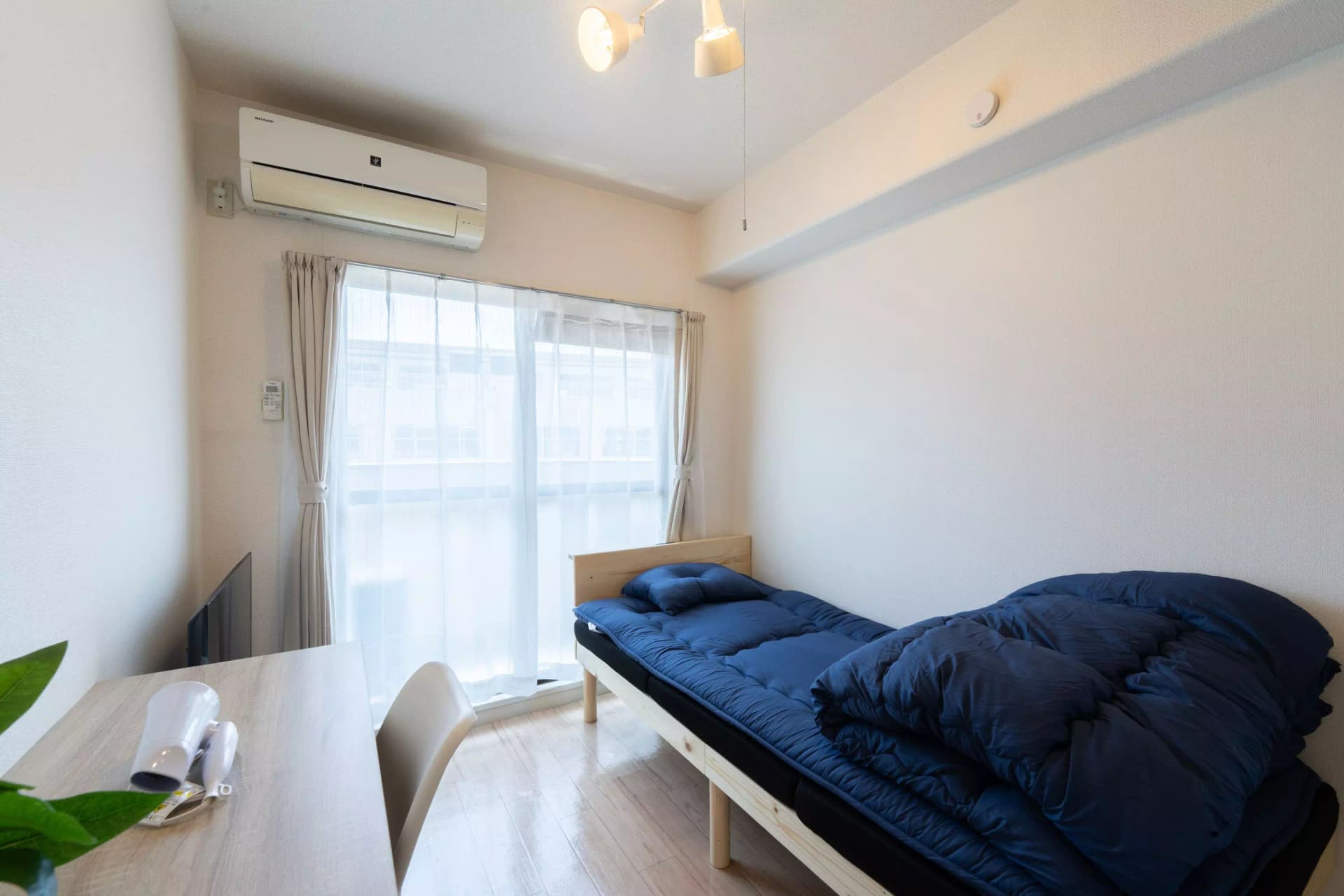 Room image 9