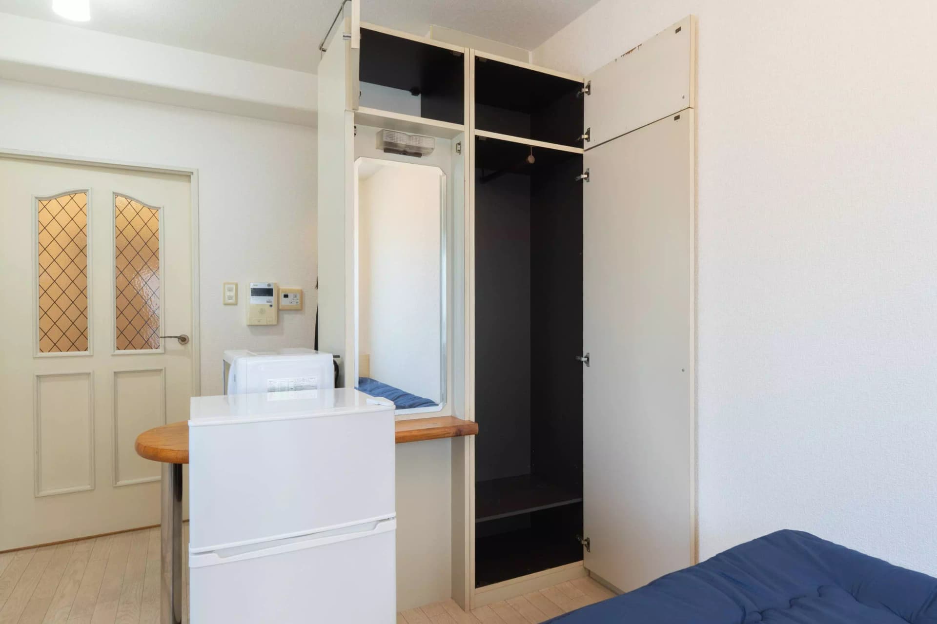 Room image 13