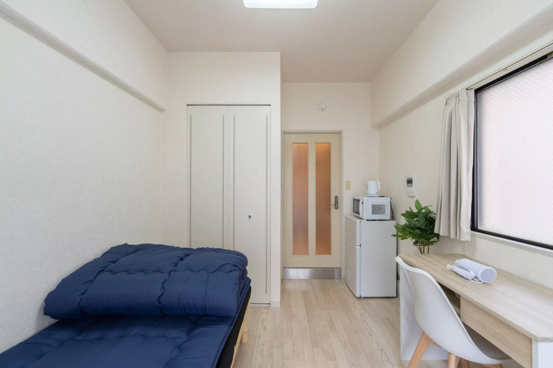 Room image 12