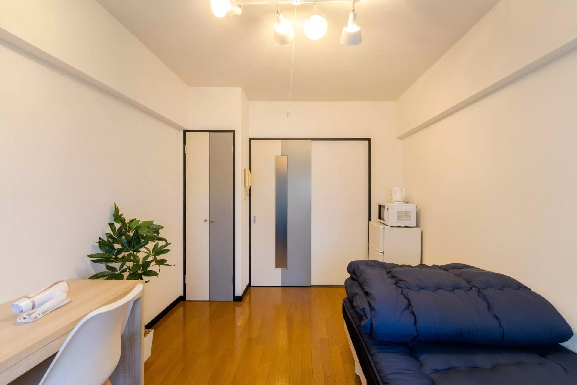 Room image 12