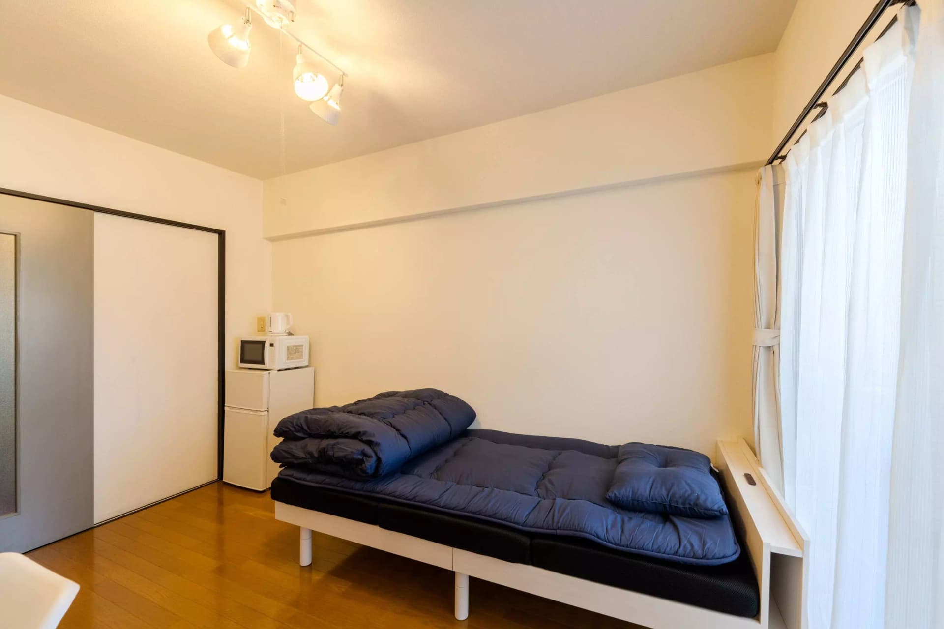 Room image 13