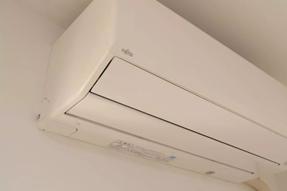 Room image 8