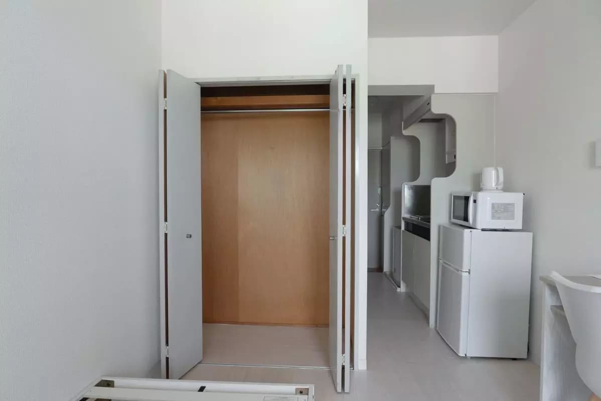Room image 14
