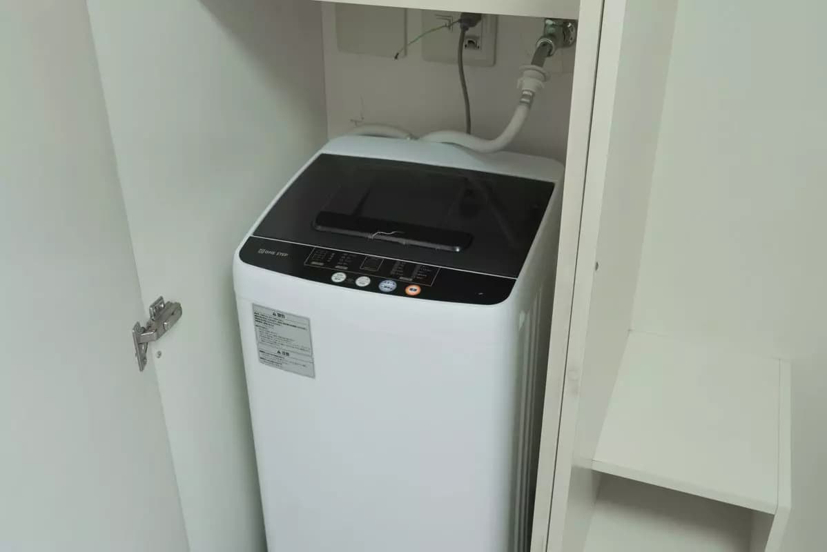 Room image 8