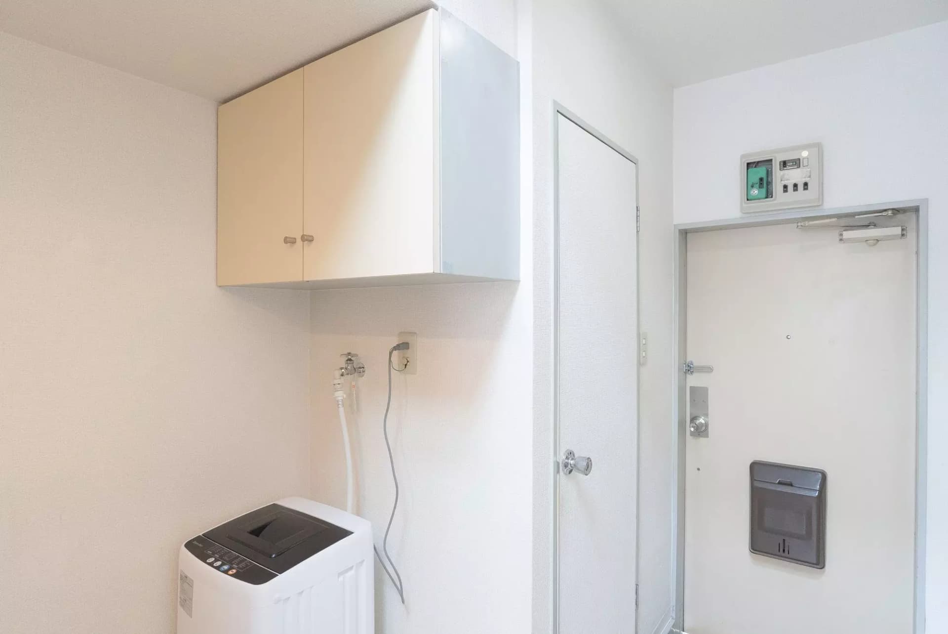 Room image 8