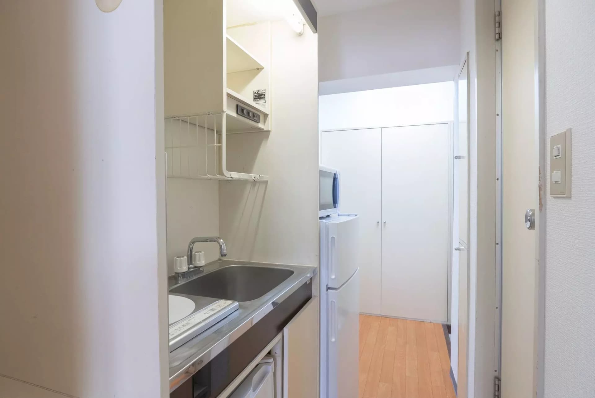 Room image 10