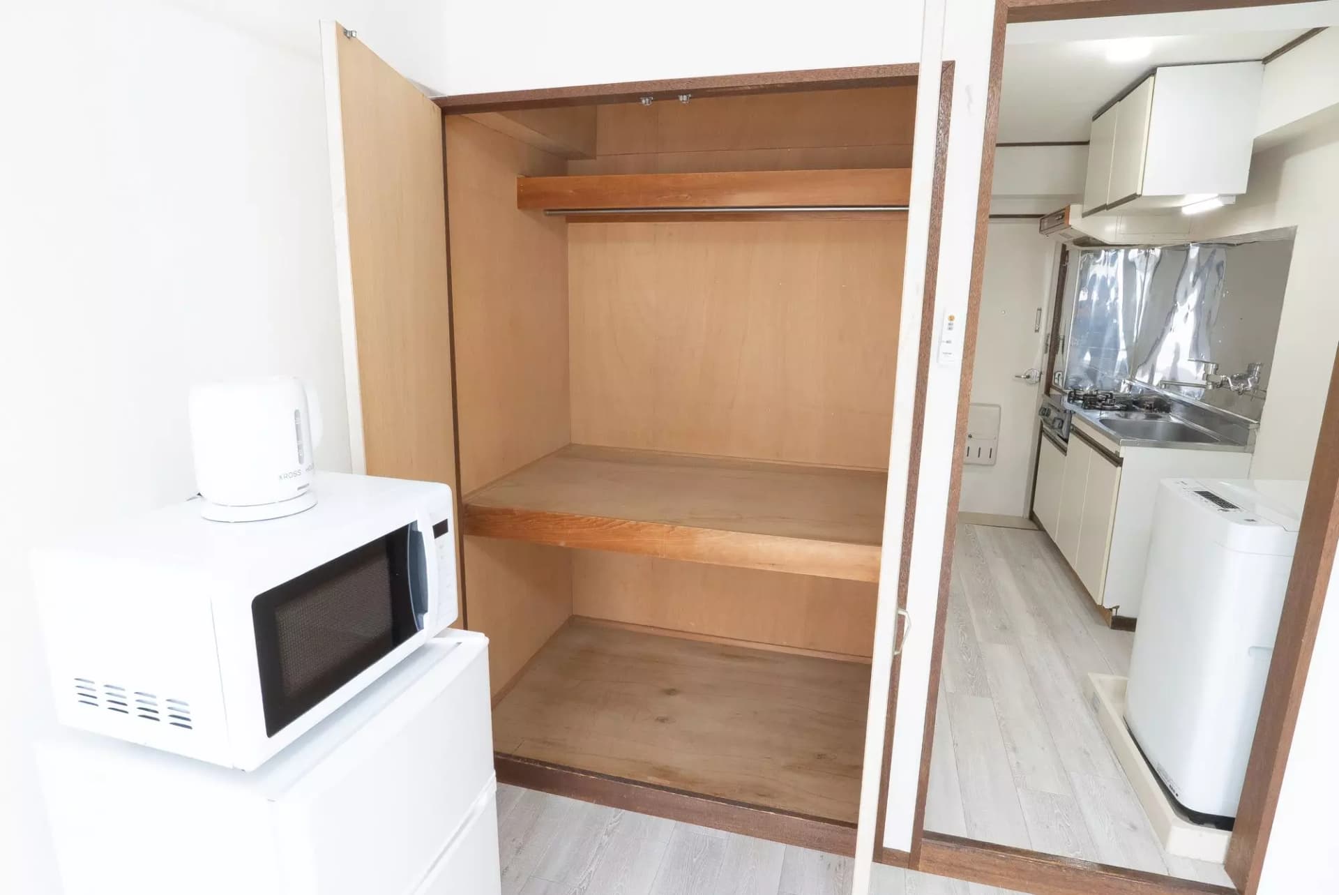 Room image 9