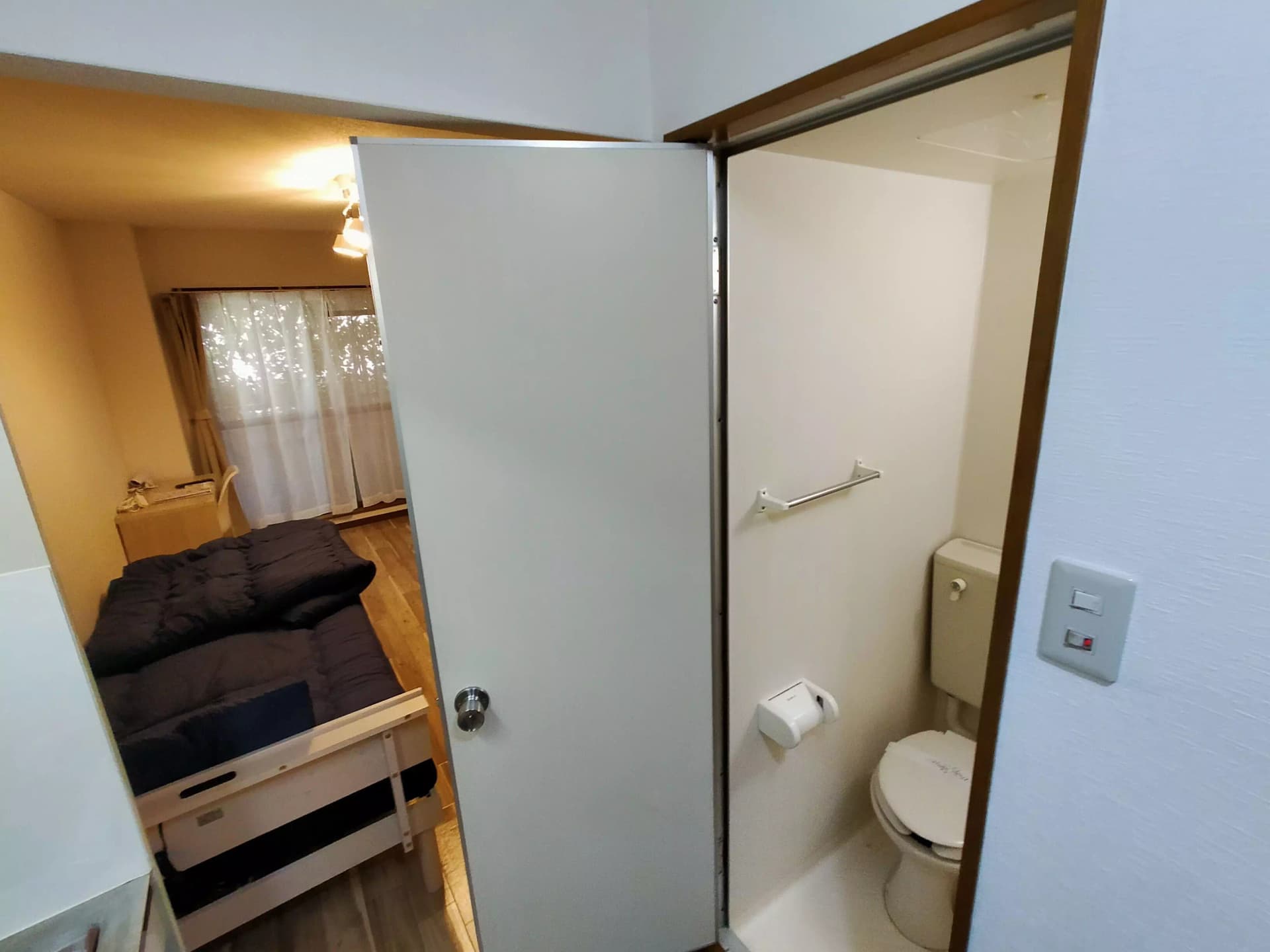Room image 11