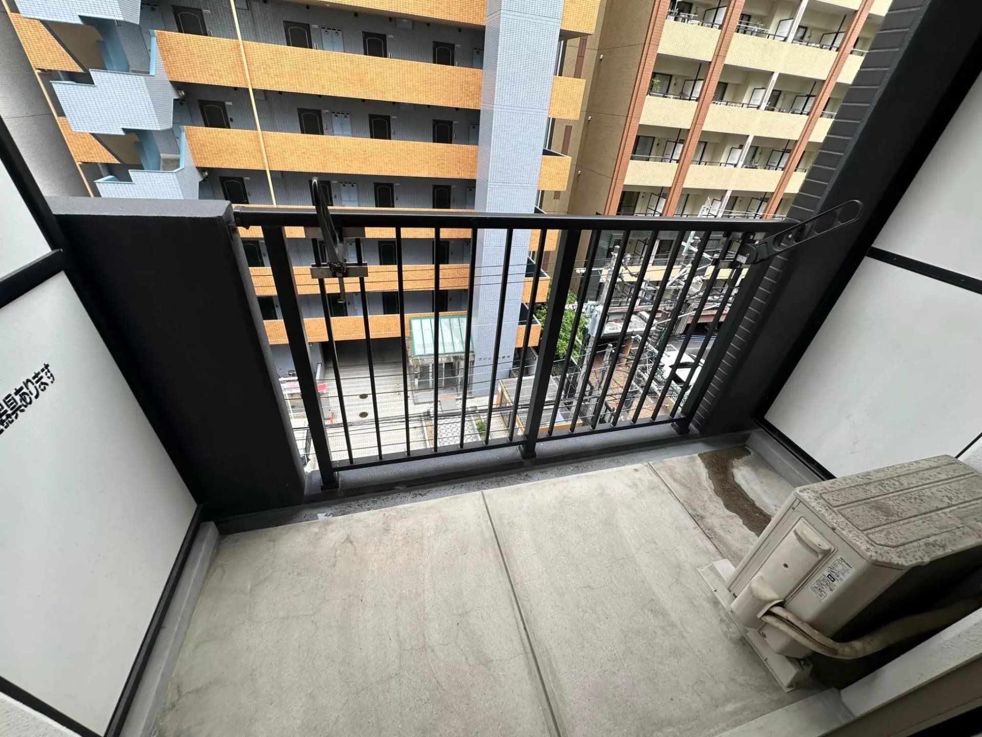 Room image 13