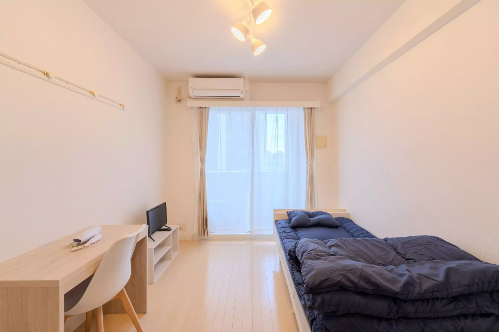 Room image 10
