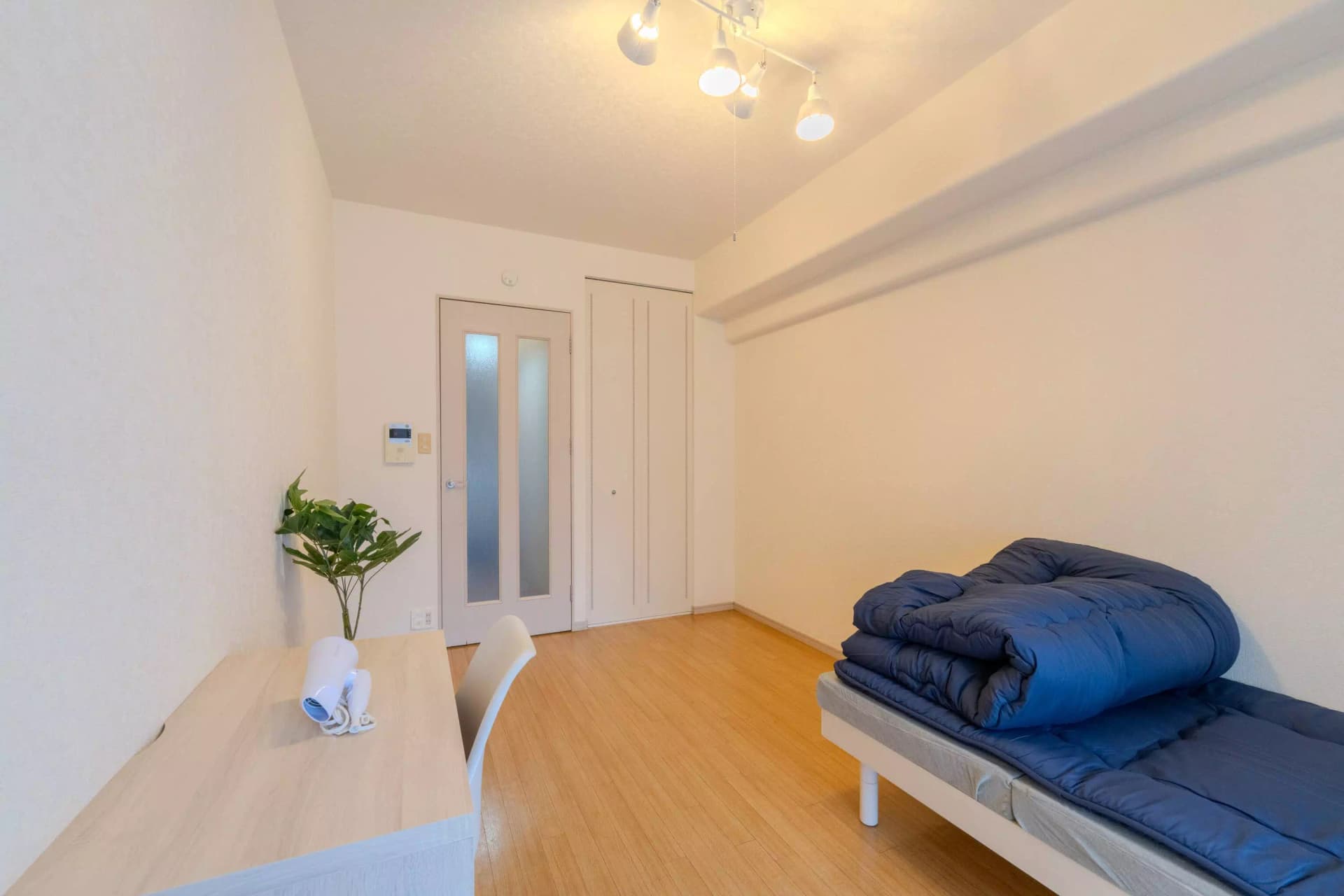 Room image 9