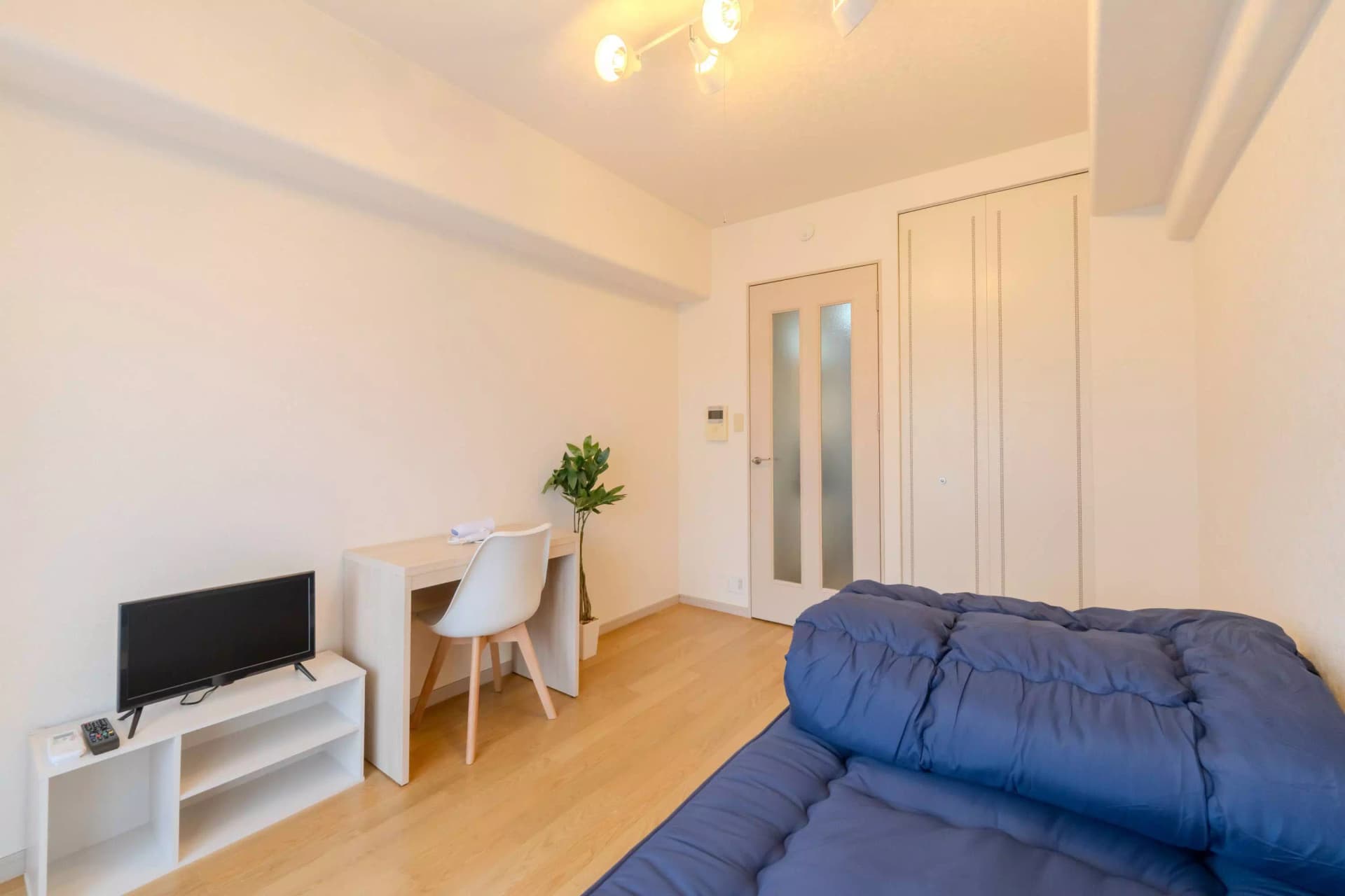Room image 10