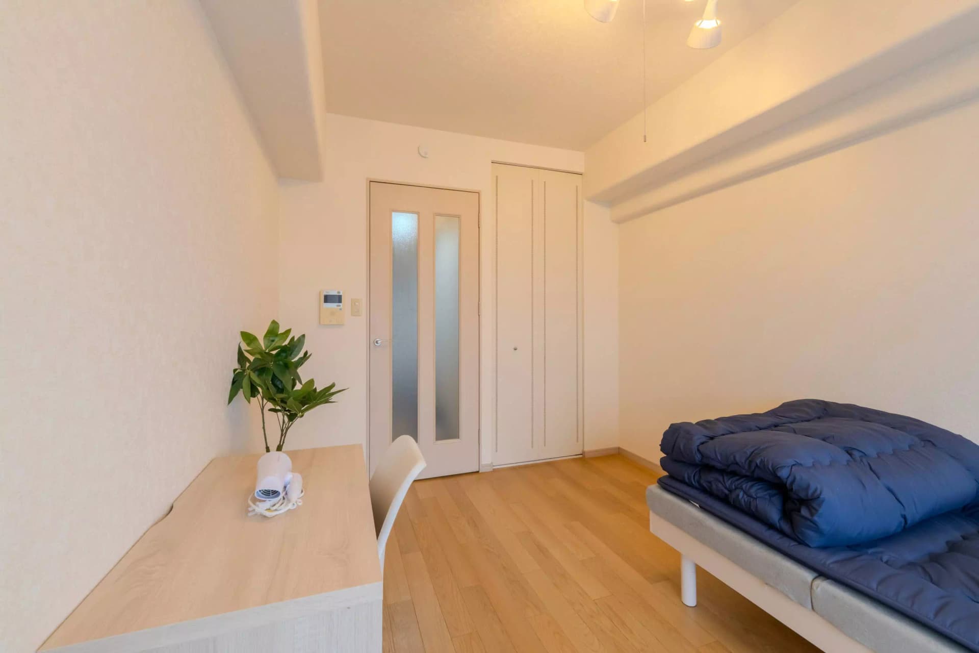 Room image 11