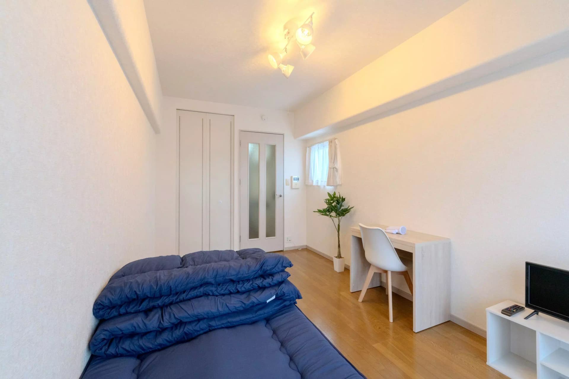 Room image 9