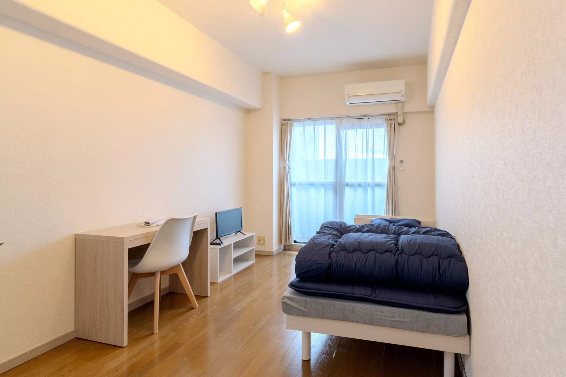 Room image 11