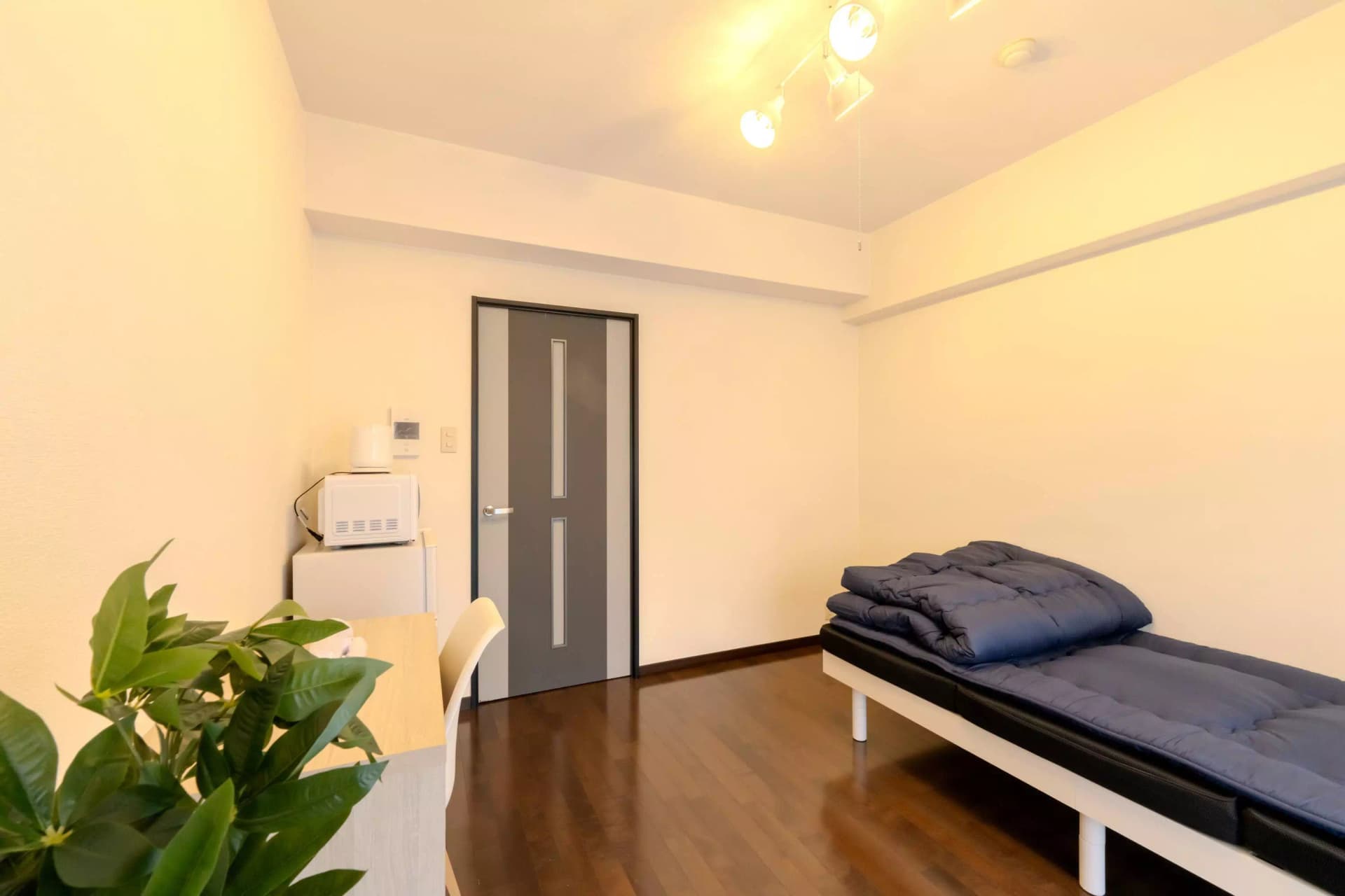 Room image 12