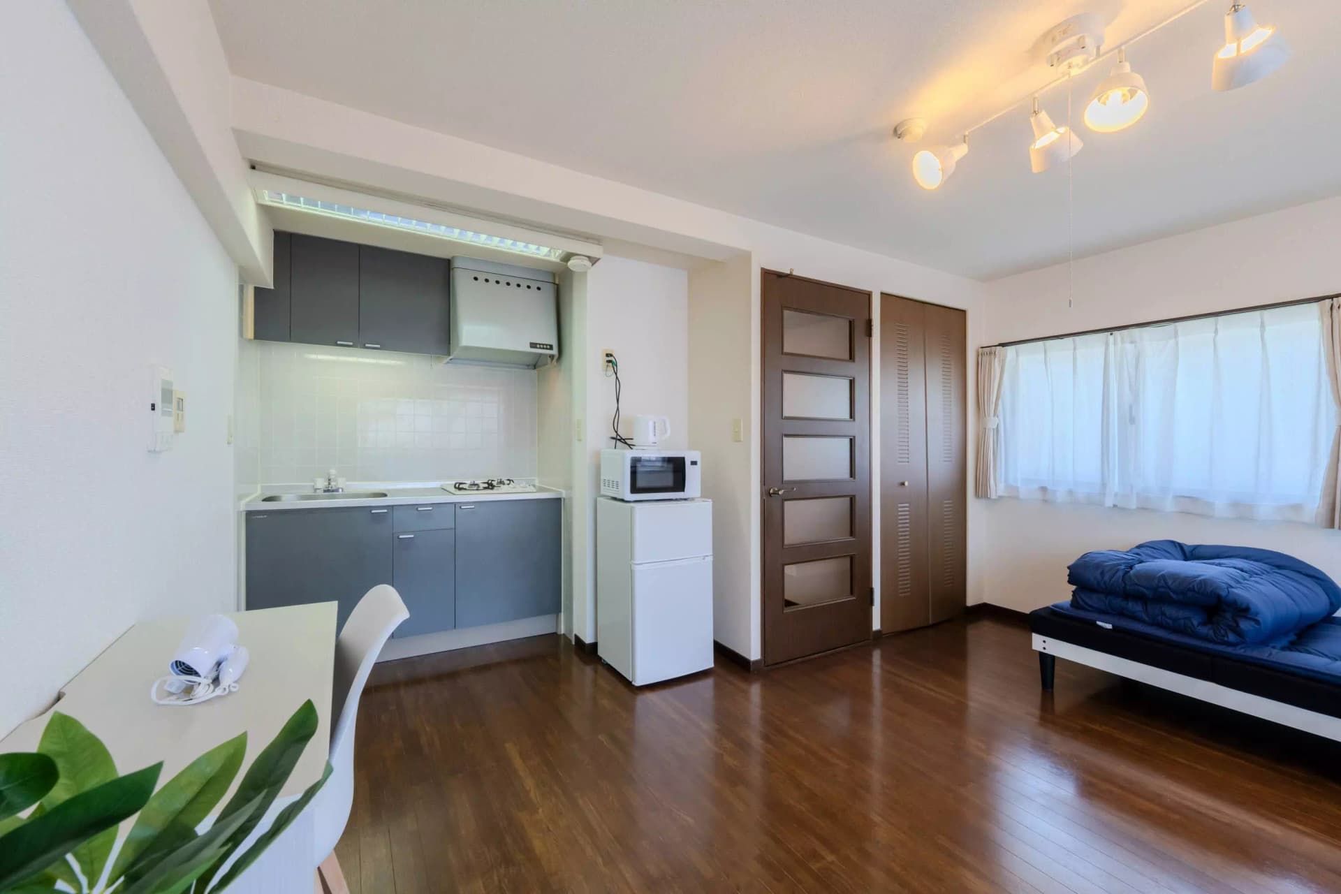 Room image 12