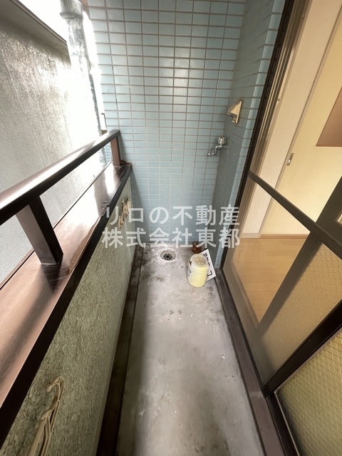 Room image 10