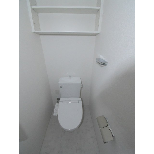Room image 11