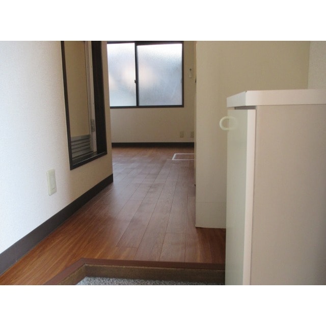 Room image 10