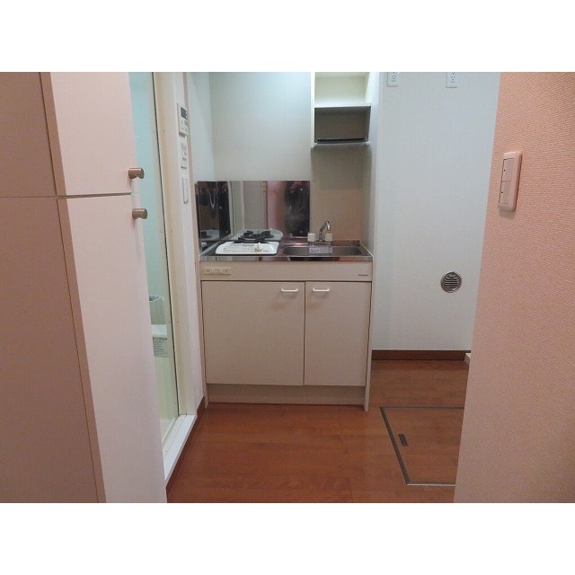 Room image 13