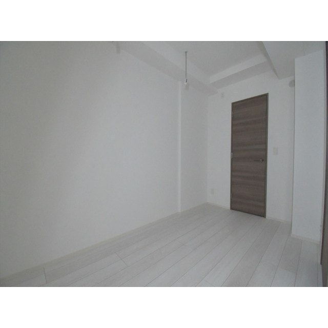 Room image 13