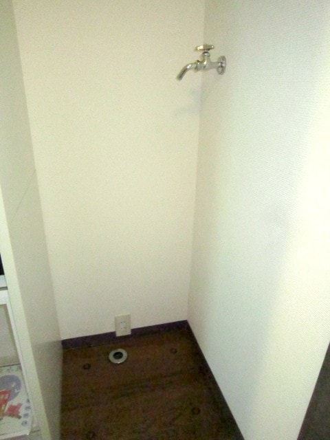 Room image 12