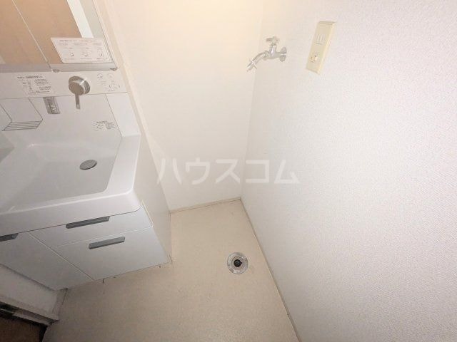 Room image 10