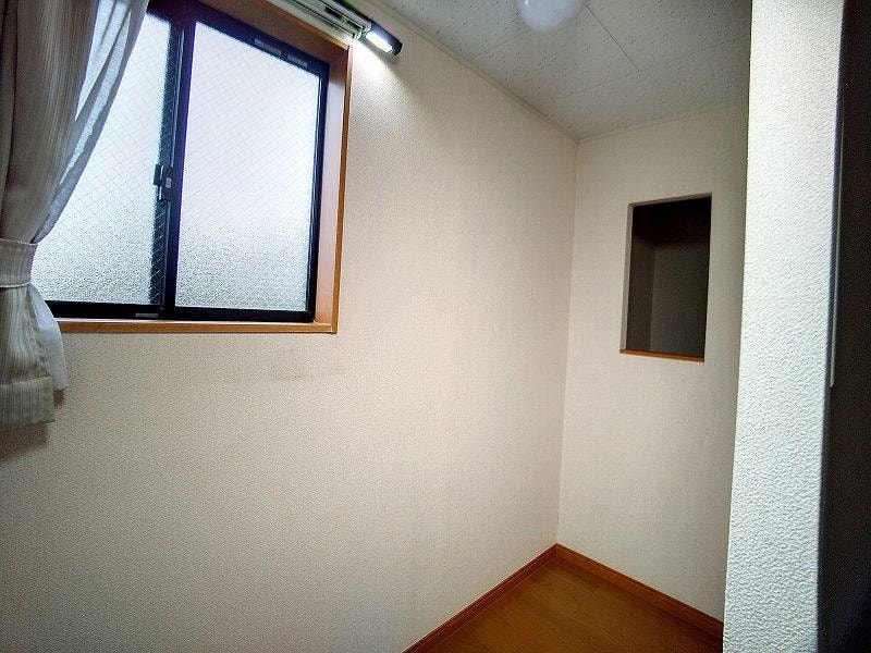 Room image 10