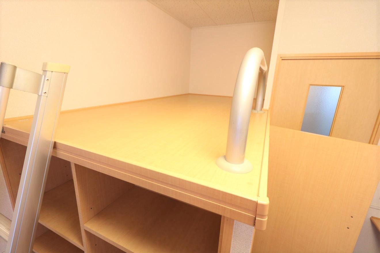 Room image 11