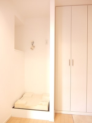 Room image 8