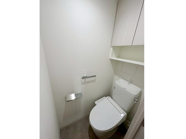 Room image 11