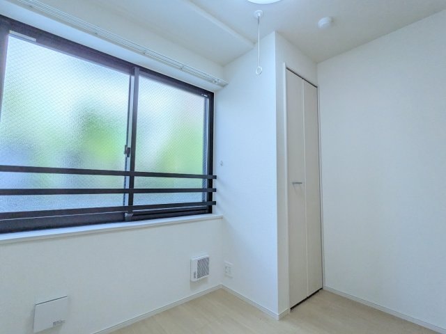 Room image 14