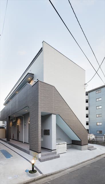 Main Image