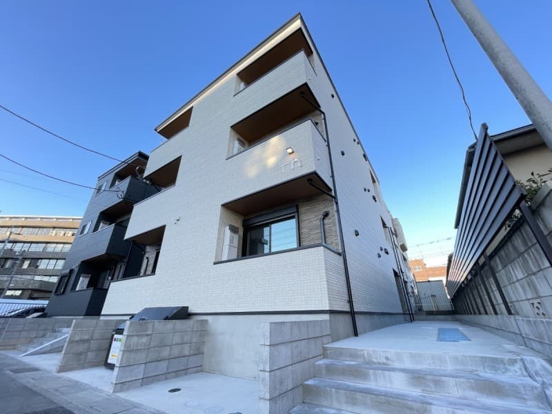 Main Image