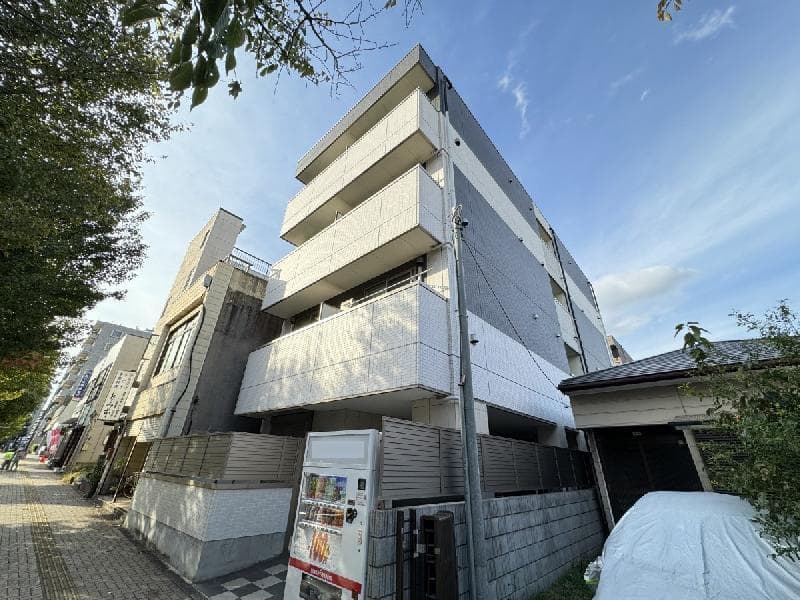 Main Image