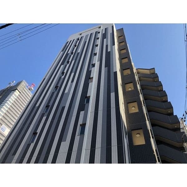 Main exterior of IDC Land Central Umeda