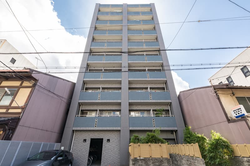 Main Image