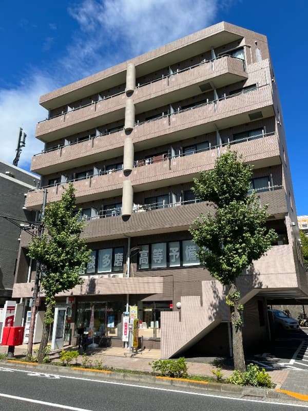 Main Image