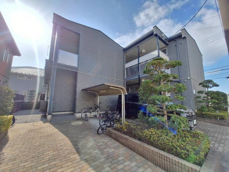 Main Image