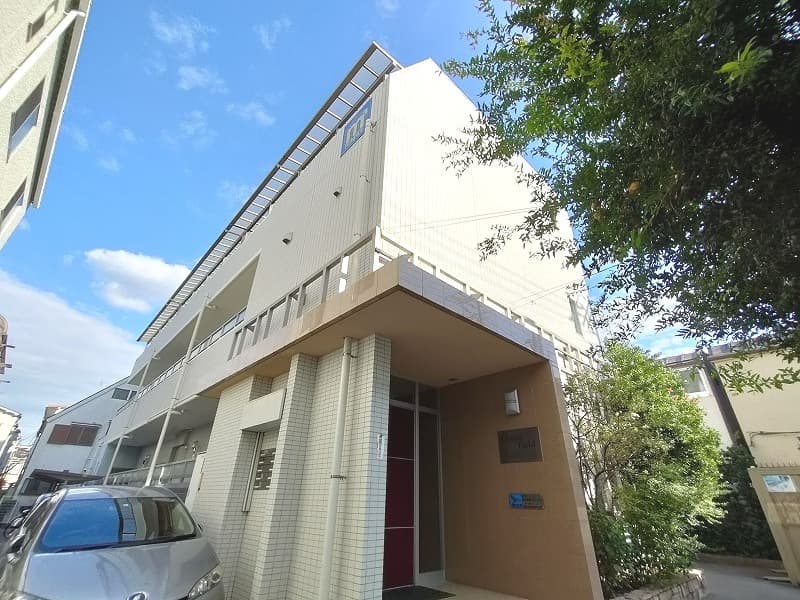 Main Image