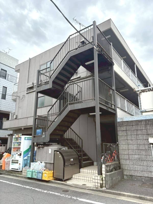 Main Image