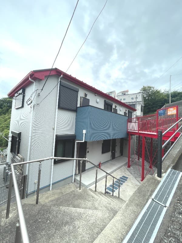 Main Image