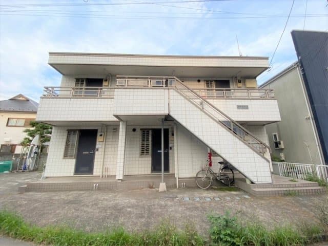 Main exterior of Dwell 1