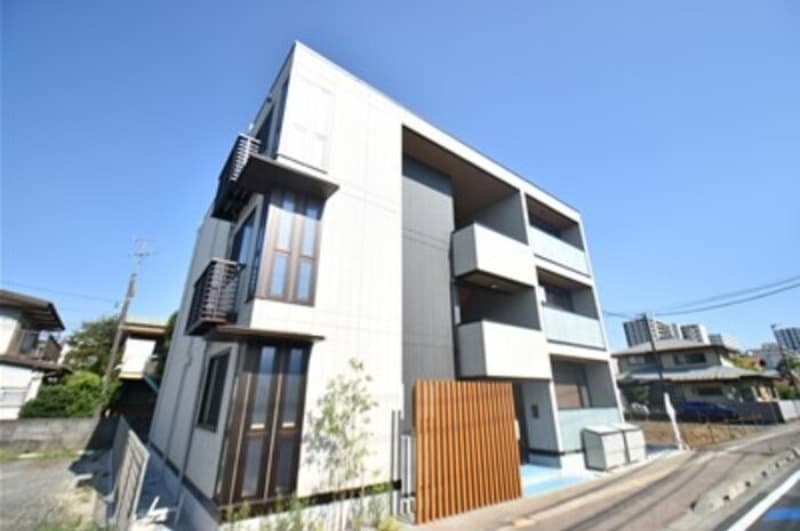 Main Image