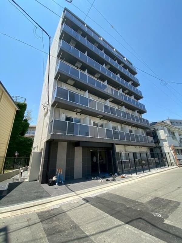 Main Image