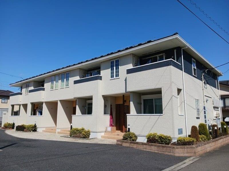 Main exterior of Alouette