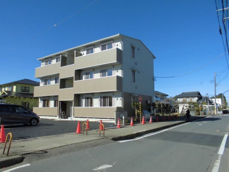 Main Image